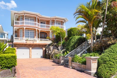 /international/au/1-evelyn-street-north-sylvania-nsw-152601792/
