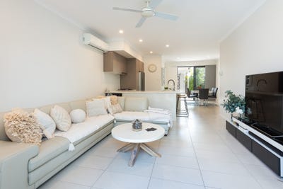 /international/au/3-mayfair-lane-hope-island-qld-151856376/