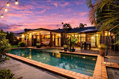 /international/au/18-colonsay-crescent-merrimac-qld-150700172/