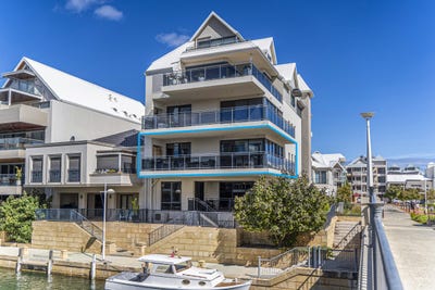 /international/au/3-16-torcello-mews-mandurah-wa-150851380/