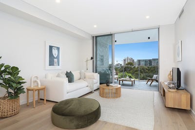 /international/au/105-48-bank-street-wollongong-nsw-148678372/