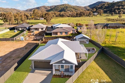 /international/au/9-sutherland-grove-mudgee-nsw-152254572/