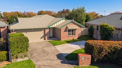 /international/au/22-woodburne-drive-sale-vic-151289816/