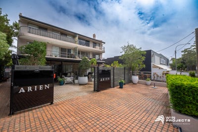 /international/au/1-383-esplanade-torquay-qld-505267208/
