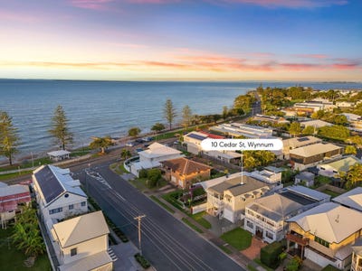 /international/au/10-cedar-st-wynnum-qld-151521472/