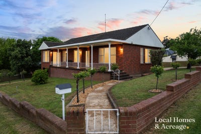 /international/au/34-church-street-yass-nsw-152639812/