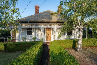 /international/au/39-bishop-street-new-town-tas-150819528/