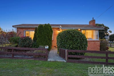 /international/au/9-naroo-street-waverley-tas-151291128/