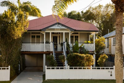 /international/au/79-palm-avenue-shorncliffe-qld-148449160/