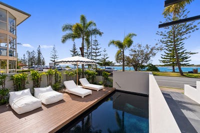 /international/au/6-446-marine-parade-biggera-waters-qld-152226876/