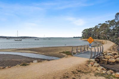 /international/au/2-4-homer-street-street-st-helens-tas-147978396/