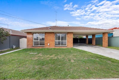 /international/au/426-gillies-street-north-wendouree-vic-151423104/