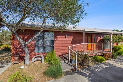 /international/au/100-beacon-point-road-clifton-springs-vic-151291872/