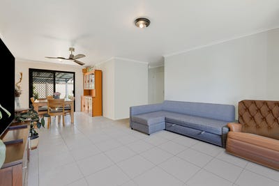 /international/au/2-69-covent-gardens-way-banora-point-nsw-152396348/