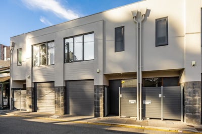 /international/au/28-hobsons-place-adelaide-sa-151404736/