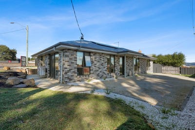 /international/au/151-george-town-road-newnham-tas-151233612/