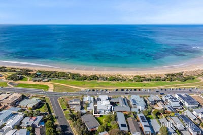 /international/au/3-79-the-esplanade-torquay-vic-148737592/