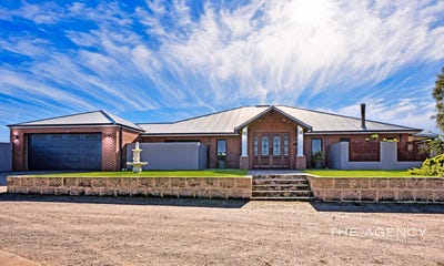 /international/au/3-bottlebrush-close-woorree-wa-151545660/