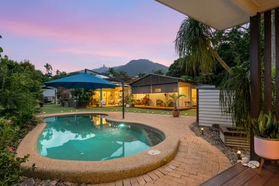 /international/au/14-staghorn-close-kamerunga-qld-151036692/