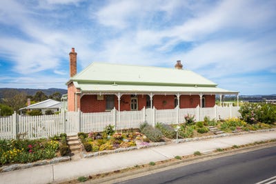 /international/au/34-tathra-road-bega-nsw-146526524/