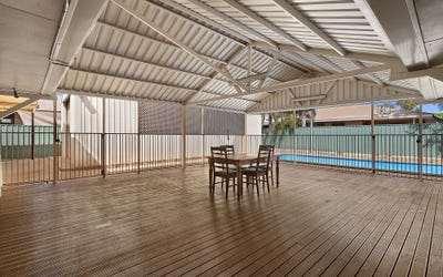 /international/au/4-bateman-court-millars-well-wa-151308716/
