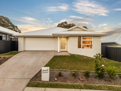 /international/au/23-mcevoy-street-cumbalum-nsw-151034932/