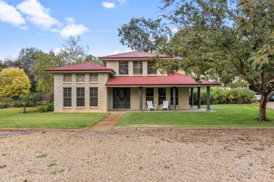 /international/au/north-wagga-wagga-nsw-700410124/