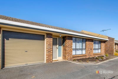 /international/au/unit-2-139-gunn-street-devonport-tas-152548156/