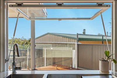 /international/au/17-allden-avenue-labrador-qld-150831036/