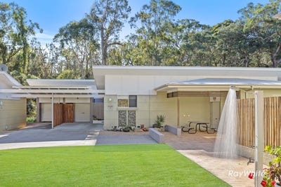 /international/au/5-31-ocean-street-mollymook-nsw-148349016/