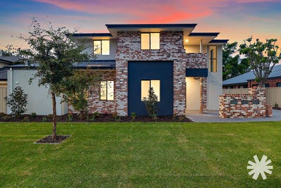 /international/au/1-255-fisher-street-cloverdale-wa-152586864/