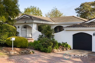 /international/au/74-rutland-avenue-mount-eliza-vic-151381116/