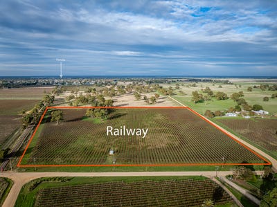 /international/au/lot-11-ravenswood-lane-and-others-coonawarra-sa-700413168/