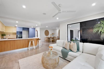 /international/au/12-gingham-street-glenella-qld-151333388/
