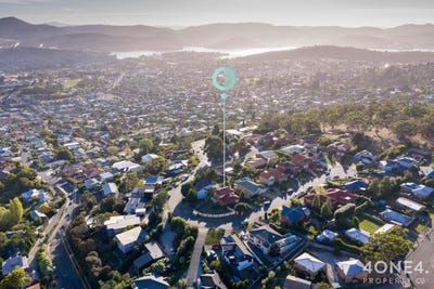 /international/au/68-rosehill-crescent-lenah-valley-tas-150853832/