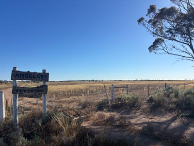 /international/au/1095-back-road-white-well-corner-sa-700428792/