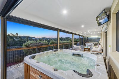 /international/au/23-humber-street-upper-coomera-qld-151403796/