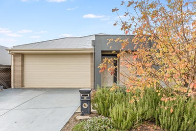 /international/au/23-aston-parade-mount-barker-sa-148643716/