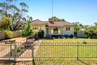 /international/au/25-yalbaroo-road-northam-wa-152428104/