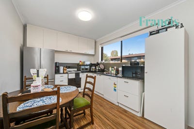 /international/au/33c-marshall-street-farrer-act-151316212/