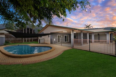 /international/au/7-miltonia-street-edmonton-qld-151607616/