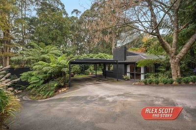 /international/au/9-laurel-court-olinda-vic-151231216/
