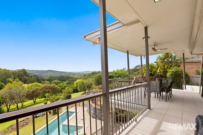 /international/au/129-towen-mount-road-towen-mountain-qld-152606000/