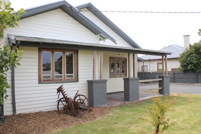 /international/au/94-union-street-yarram-vic-152345200/