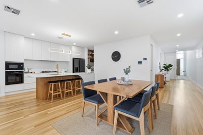 /international/au/16a-lambert-avenue-west-lakes-shore-sa-152098612/