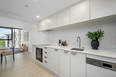 /international/au/101-70-allara-street-city-act-150258640/