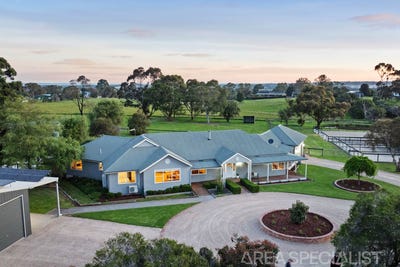 /international/au/82-highfield-drive-langwarrin-south-vic-152537244/
