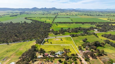 /international/au/2-15-klara-court-gerogery-nsw-700428200/