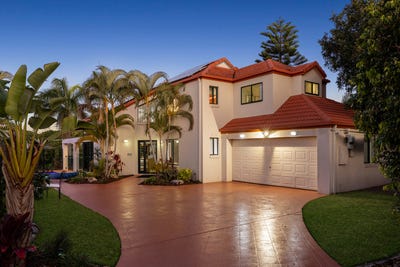 /international/au/8-ivor-court-benowa-qld-148485048/?lang=en