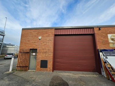 /international/au/8-18-milford-street-east-victoria-park-wa-505157812/